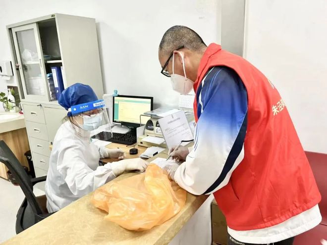 新乡24小时高价回收医保(24小时高价回收医保医保套出)